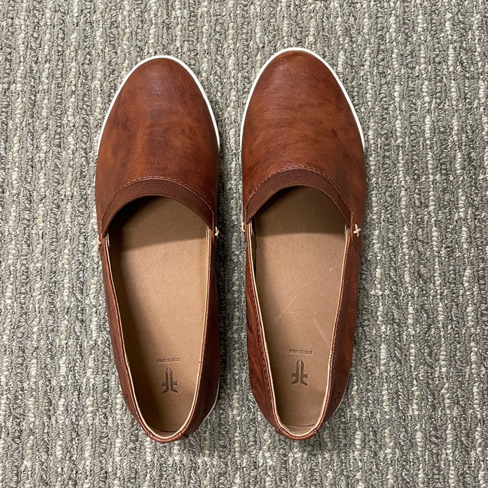 Frye Melanie Slip On Cognac 7.5